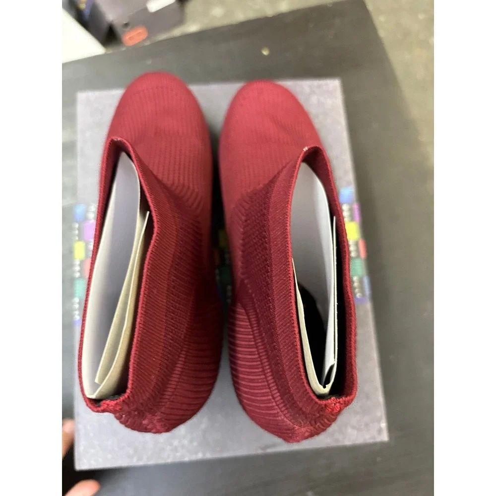 Bernie Mev Doll Burgundy Stretch Knit Memory Foam Ankle Boots Size 38 7.5-8
